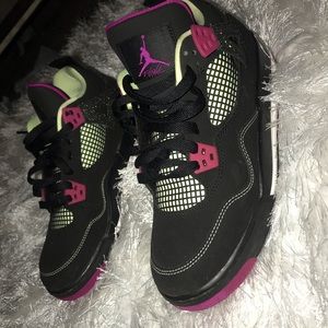 AIR JORDAN 4: GRADESCHOOL 6.5